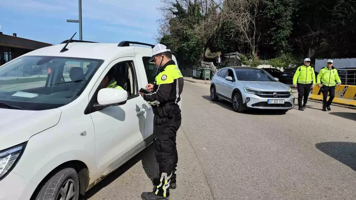 Zonguldak’ta Trafik Denetimleri Sürüyor